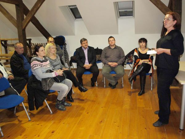 Grubišnopoljci upoznati s novim spoznajama arheološkog lokaliteta ‘Obrovi’ Grubišnopoljci upoznati s novim spoznajama arheološkog lokaliteta ‘Obrovi’