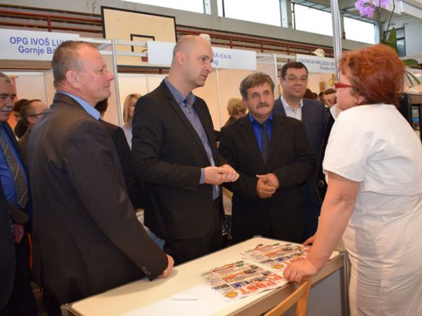 Sajam u kratkom roku izrastao u prepoznatljivu gospodarsku manifestaciju i izvan granica županije Sajam u kratkom roku izrastao u prepoznatljivu gospodarsku manifestaciju i izvan granica županije