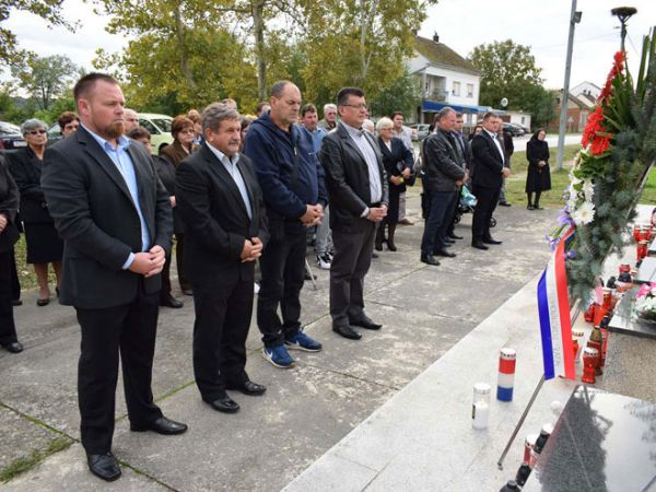 Održana komemoracija u povodu 26. godišnjice pokolja u Ivanovu Selu