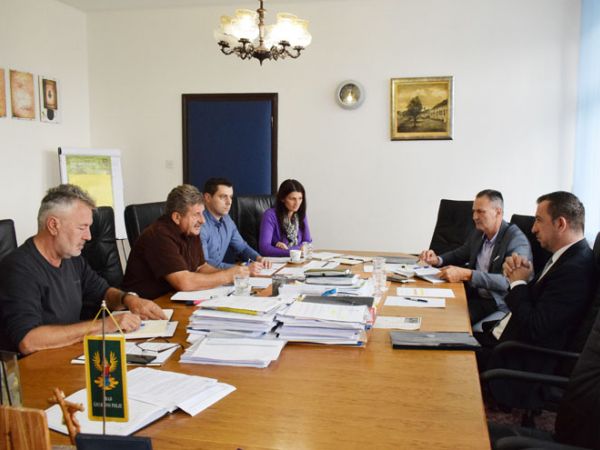 U obnovu stambenih objekata u vlasništvu RH bit će uloženo oko milijun kuna U obnovu stambenih objekata u vlasništvu RH bit će uloženo oko milijun kuna