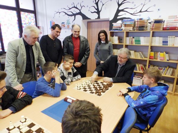 Šah na velika vrata ulazi u Osnovnu školu Ivana Nepomuka Jemeršića
