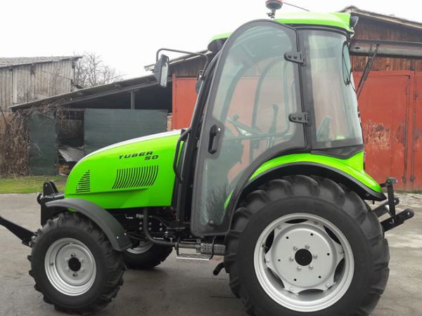 U SŠ Bartola Kašića stigao novi traktor, uskoro stiže i dostavno vozilo