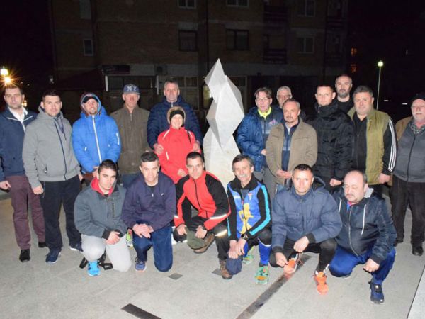 Ultramaratonci od Vukovara do Sunje zaustavili se u Grubišnom Polju