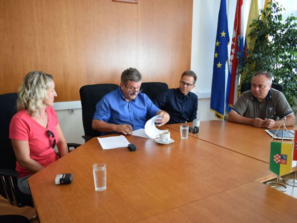 Kreće obnova spomen grobišta u Ivanovu Selu Kreće obnova spomen grobišta u Ivanovu Selu